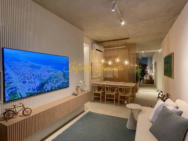 Apartamento para Venda em Rio de Janeiro - 2