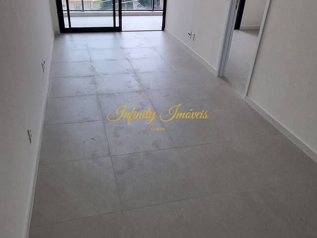 Apartamento para Venda em Rio de Janeiro - 2