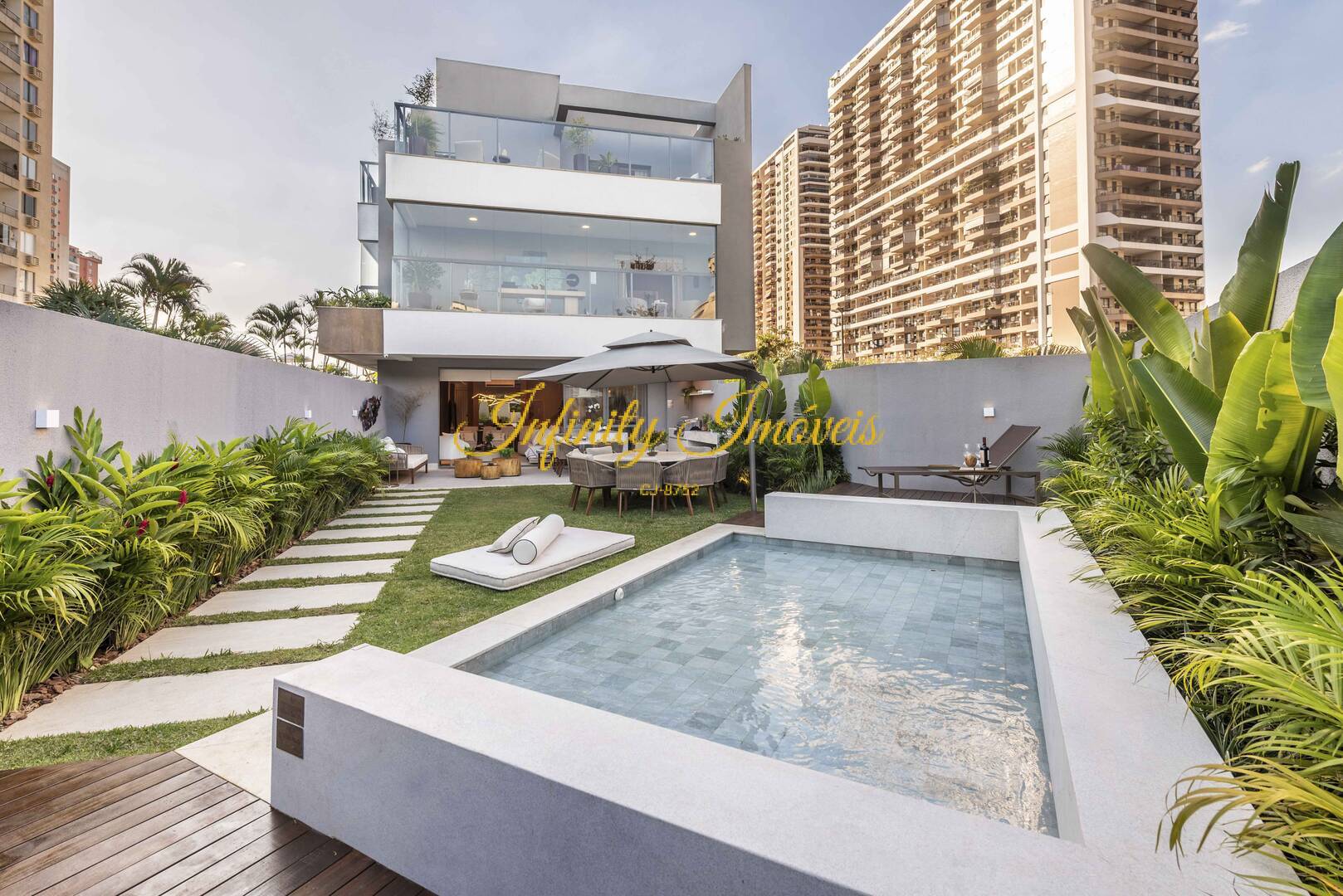 Casa, 3 quartos, 326 m² - Foto 3
