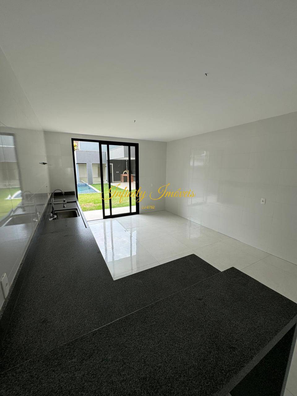 Casa, 4 quartos, 350 m² - Foto 24