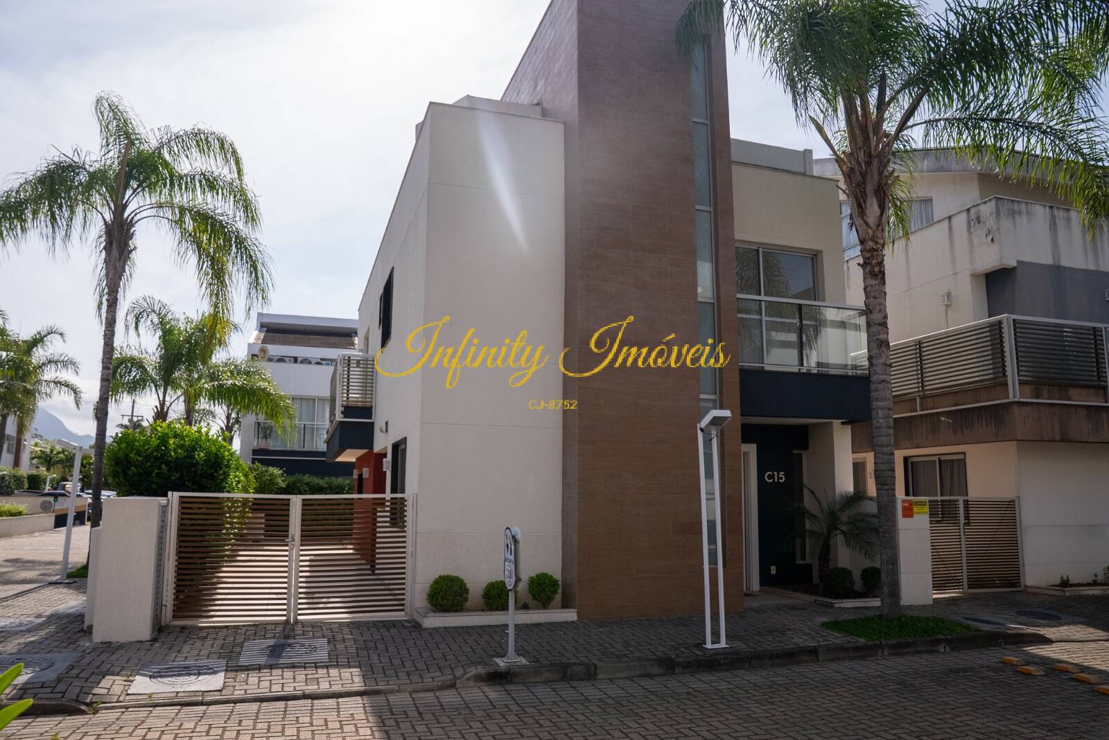 Concetto Bianco Casa Duplex 4 quartos com suíte no Recreio dos Bandeirantes